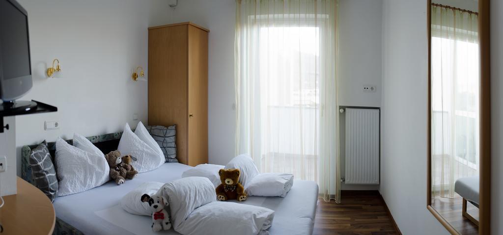 Garni Hotel Sonnleitenhof Caldaro Buitenkant foto